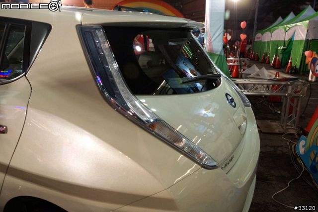 ♛這台車車豈只是卡哇伊而已♛環保低碳全電力量產車~~日產LEAF試乘記