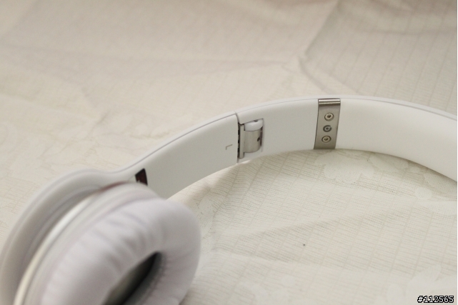 HTC One X (貝殼白) 開箱照 (補上耳機 Beats Solo)