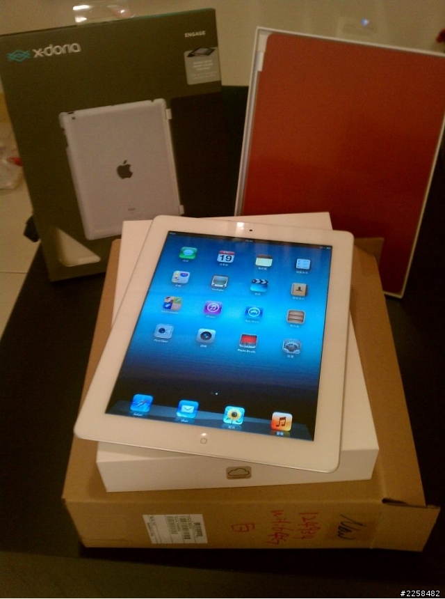 下雨天我也要出門去拿新iPad !!