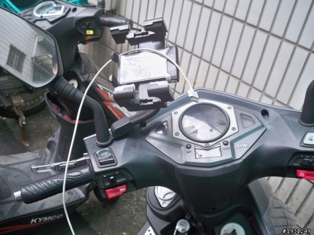超好用aidata保護殼生活應用(讓ipad2打電話配件)(免花錢簡單DIY車架安裝)5/25更新