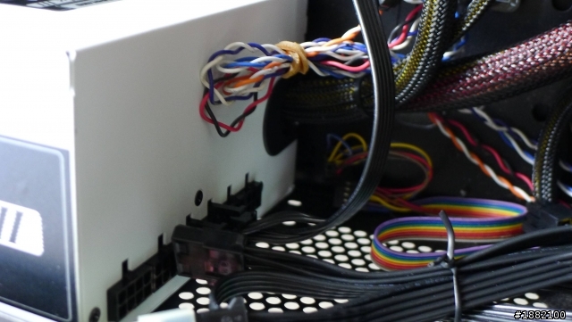 OCZ Mk III 600w 超可愛之不專業開箱體驗