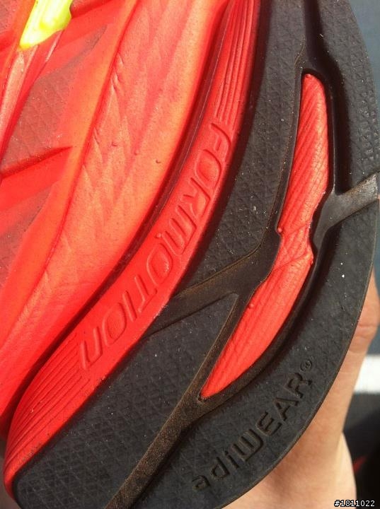 【adidas鞋測活動】小白小白的跑步MURMUR紀 -- adidas adizero F50 2M 競賽型跑者專用鞋款 試跑篇兒