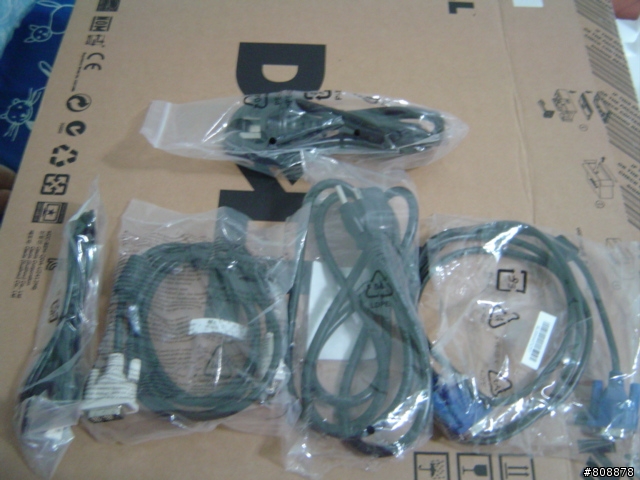 Dell U2412M與小懶熊(?)的開箱