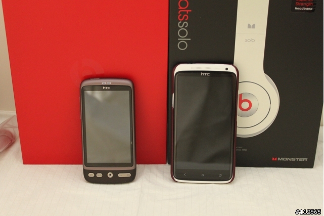 HTC One X (貝殼白) 開箱照 (補上耳機 Beats Solo)