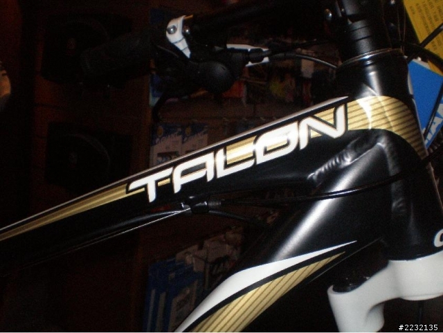 GIANT 2012 TALON_DISC +頂天立地車架 新手=開箱-=