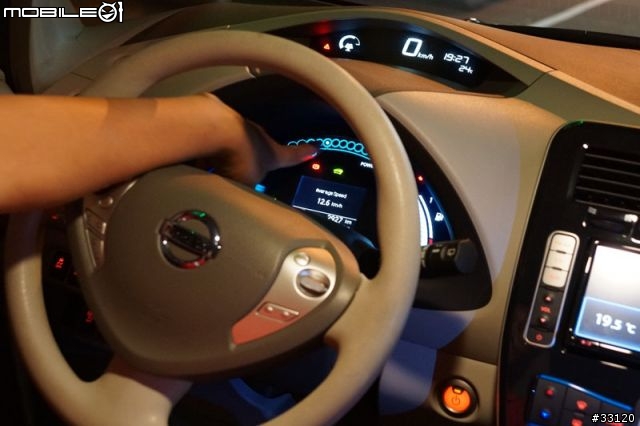 ♛這台車車豈只是卡哇伊而已♛環保低碳全電力量產車~~日產LEAF試乘記