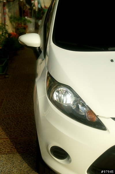 2012 Fiesta1.6 4D相片加減看