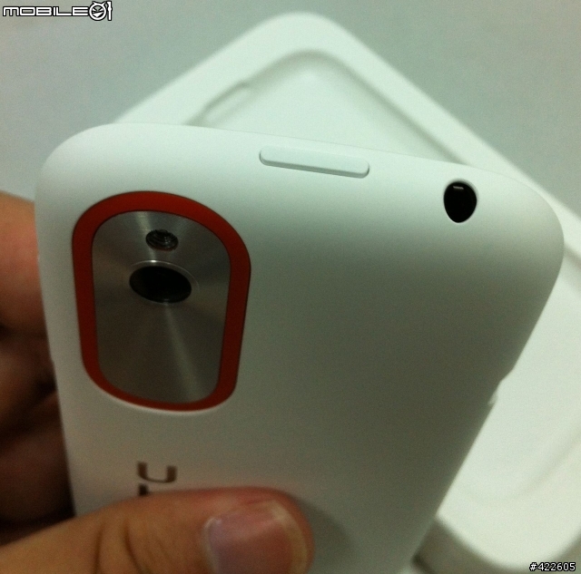 HTC 新渴望V 雙卡雙待機簡易開箱~