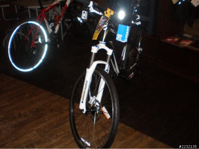 GIANT 2012 TALON_DISC +頂天立地車架 新手=開箱-=