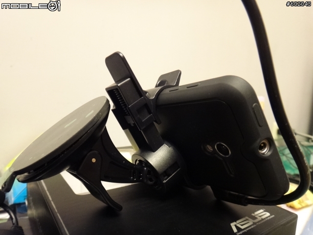 ASUS Padfone原廠車架(充)簡單開箱