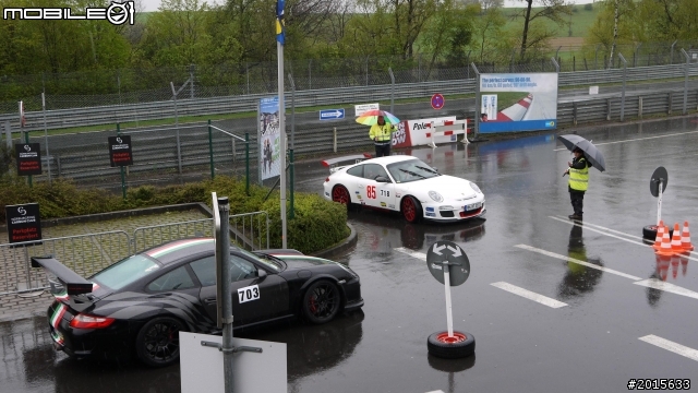 2012德國旅行番外篇-紐柏林賽道 ( Nürburgring ) 初體驗 (圖多)