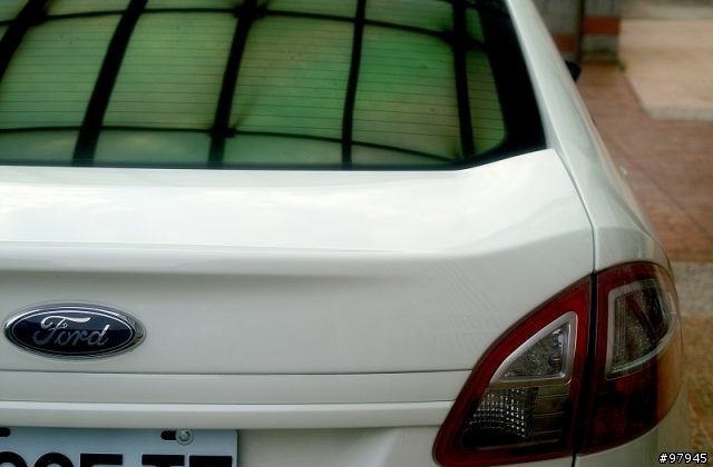 2012 Fiesta1.6 4D相片加減看