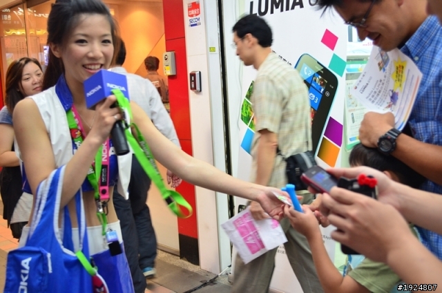 Nokia Lumia 610 週日在門市體驗PK的現場實況