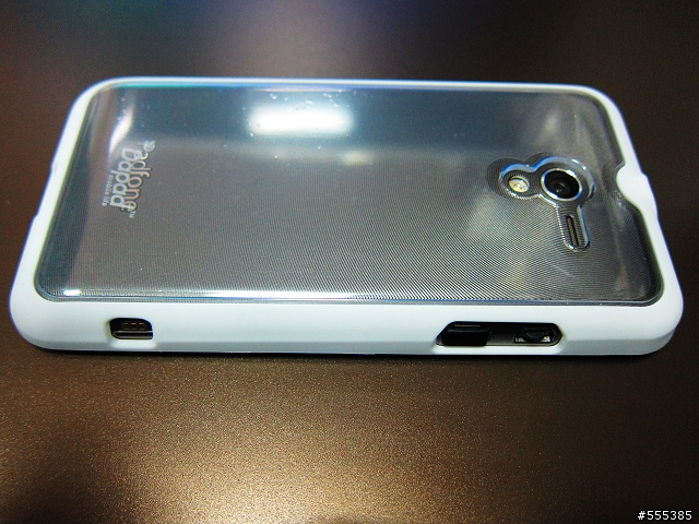 ASUS Padfone 純手機含保護殼-開箱圖