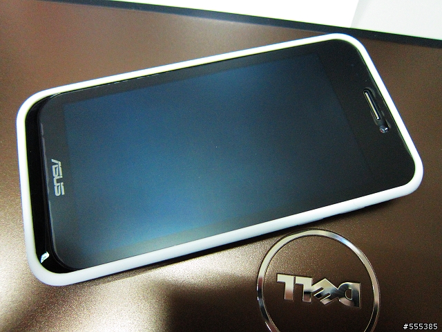 ASUS Padfone 純手機含保護殼-開箱圖