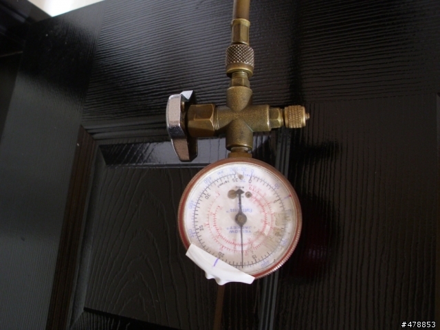 大金一對三隱吊式冷氣機漏冷媒..維修 .5/23日更新