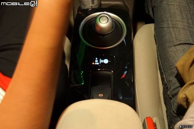 ♛這台車車豈只是卡哇伊而已♛環保低碳全電力量產車~~日產LEAF試乘記