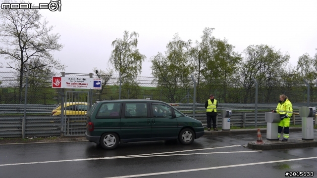 2012德國旅行番外篇-紐柏林賽道 ( Nürburgring ) 初體驗 (圖多)