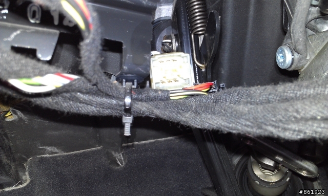 W210 剎車燈開關(Brake Light Switch), 油位感知器(Oil level sensor)更換及機油壓力測試口油漬