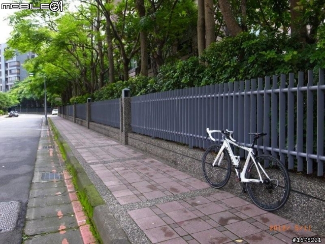 VOLANDO碳車開箱文,能碳纖盡量…碳化吧