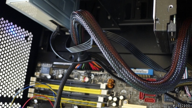 OCZ Mk III 600w 超可愛之不專業開箱體驗
