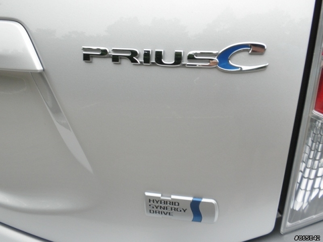 Prius C 極光銀OPEN (晚開箱)