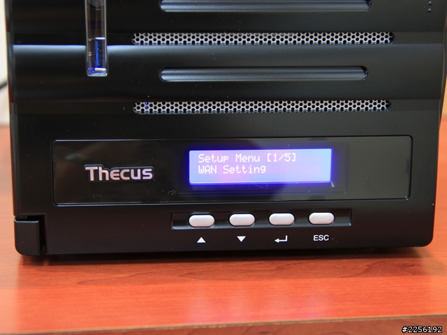 【開箱】我與"他"的初次相遇!Thecus色卡司N5550 NAS