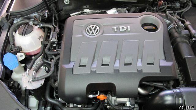 遲來的開箱~PASSAT VARIANT B7福斯專用多媒體影音系統道森八吋主機簡單開箱文