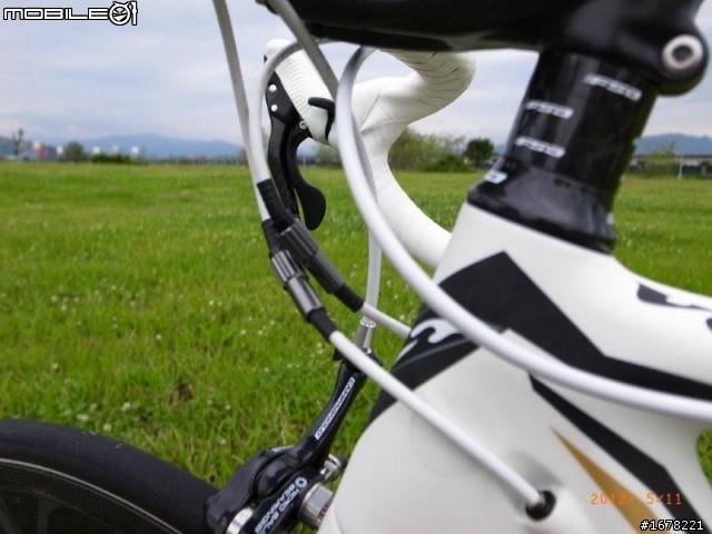 VOLANDO碳車開箱文,能碳纖盡量…碳化吧
