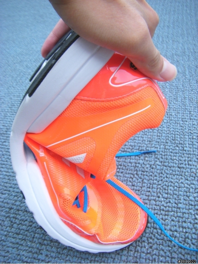 【adidas鞋測活動】小白小白的跑步MURMUR紀 -- adidas adizero F50 2M 競賽型跑者專用鞋款 試跑篇兒