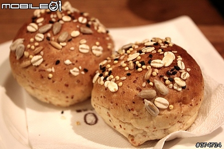 【HALO光圈主題餐廳】約會或聚餐好地方