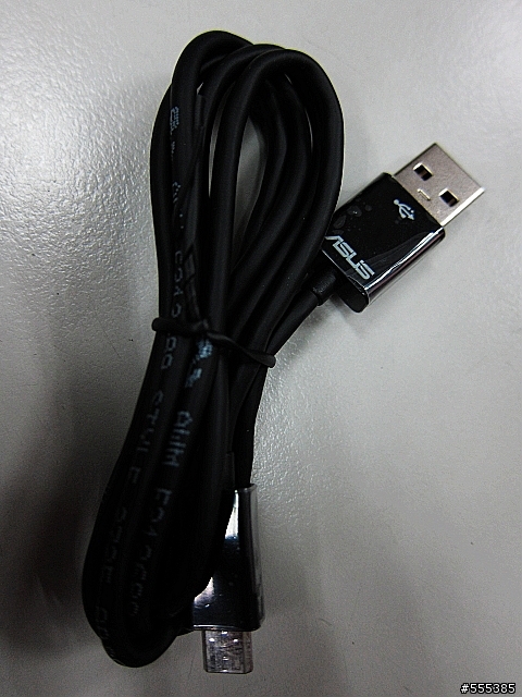 ASUS Padfone 純手機含保護殼-開箱圖