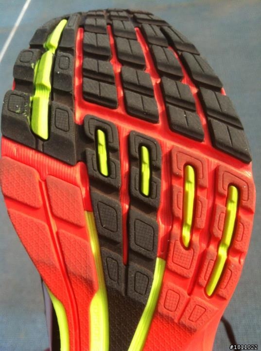 【adidas鞋測活動】小白小白的跑步MURMUR紀 -- adidas adizero F50 2M 競賽型跑者專用鞋款 試跑篇兒