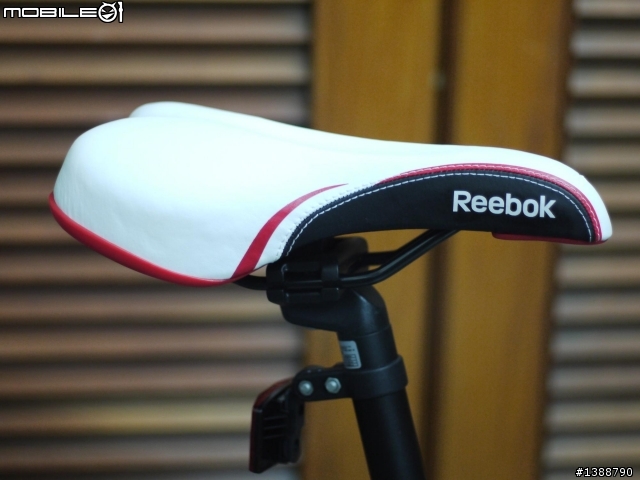 運動品牌ReeBok登山車