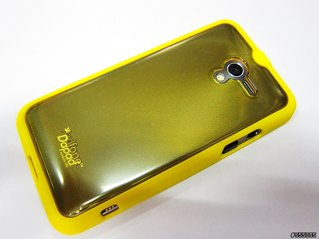 ASUS Padfone 純手機含保護殼-開箱圖