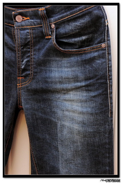 【分享】Nudie Grim Tim Organic White Knee Slim Jeans