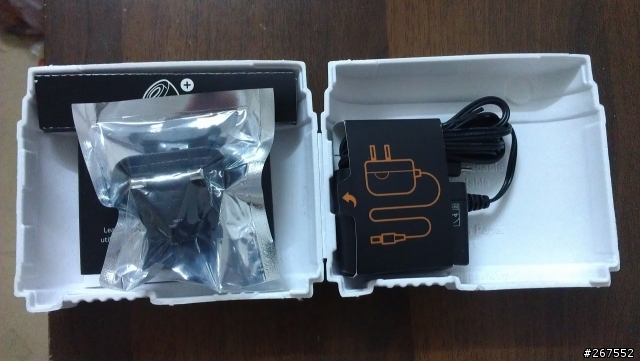 (應該是)M01首發Plantronics Bakcbeat GO不專業開箱~