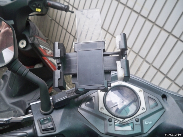 超好用aidata保護殼生活應用(讓ipad2打電話配件)(免花錢簡單DIY車架安裝)5/25更新