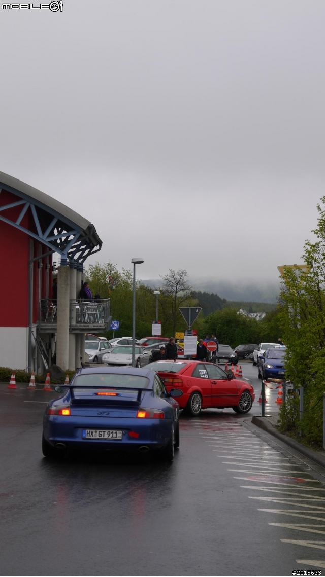2012德國旅行番外篇-紐柏林賽道 ( Nürburgring ) 初體驗 (圖多)