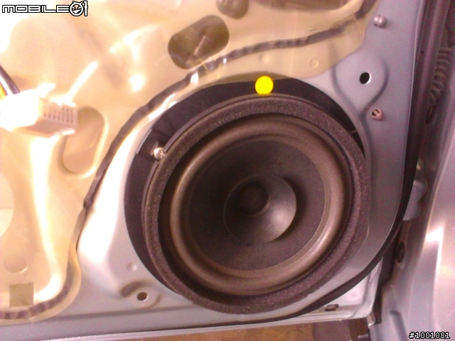 SX4 左前門(駕駛測). 車窗升降有異音..拆開來看看