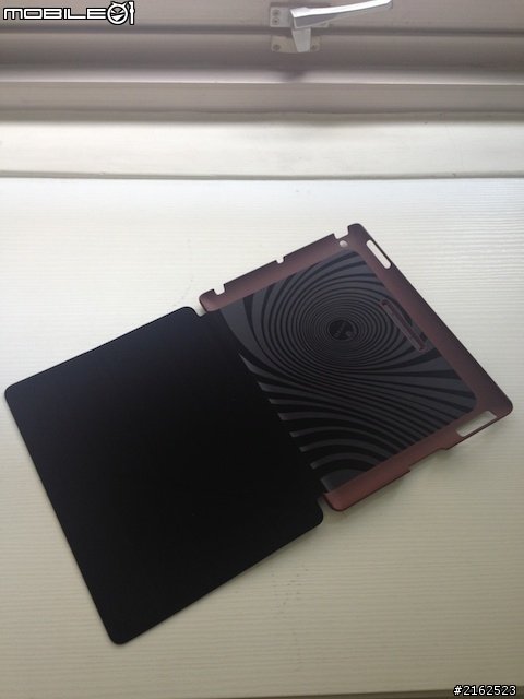【簡單開箱】ozaki iCoat Y型保護套 for new iPad - 還是多考慮一下吧 ><