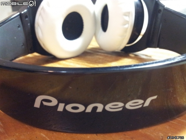 【開箱】Pioneer最新發亮耳機SE-MJ751入荷!!!