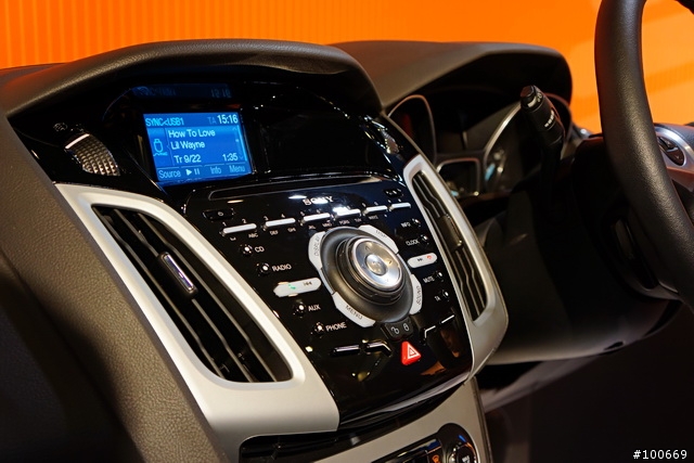 2012 Computex 福特展區 含 啟動影片 - Ford 2012 New Focus + EVOS Concept