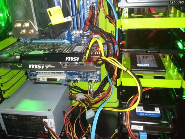 T28 分享【原標題:想換一組搭配好的【機殼+psu】or 各別購買】