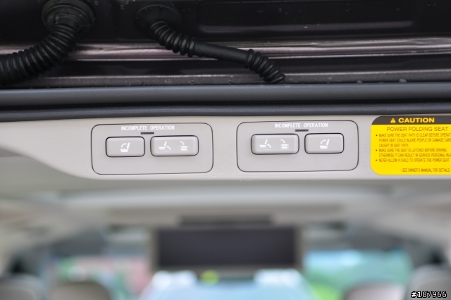 當 Toyota Sienna Limited 遇見 BMW 528 Touring(圖多)