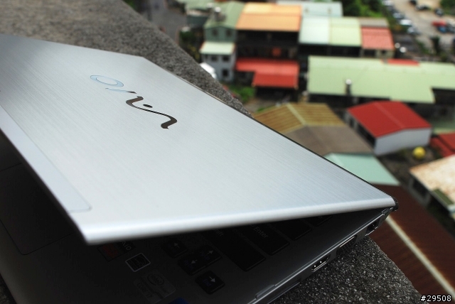 It's Sony VAIO T – 介面完整的高質感Ultrabook 筆電