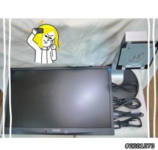 【開箱】Philips 241P4QPYEB X LINE camerea
