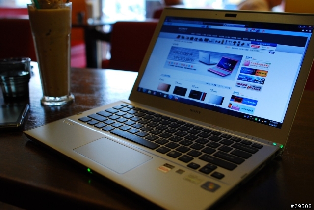 It's Sony VAIO T – 介面完整的高質感Ultrabook 筆電