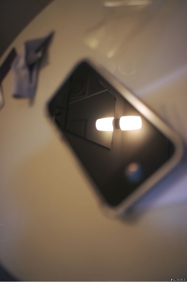 分享:SPIGEN SPG 玻璃螢幕保護貼 GLASt Glass Protector