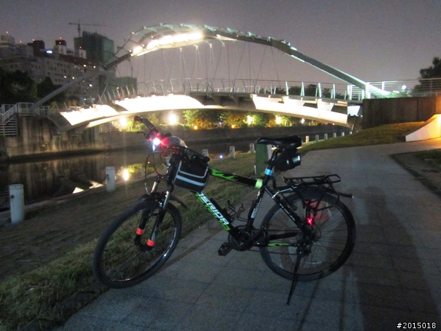 【城市漫遊番外篇】夜的獨白–港都自行車道午夜特輯